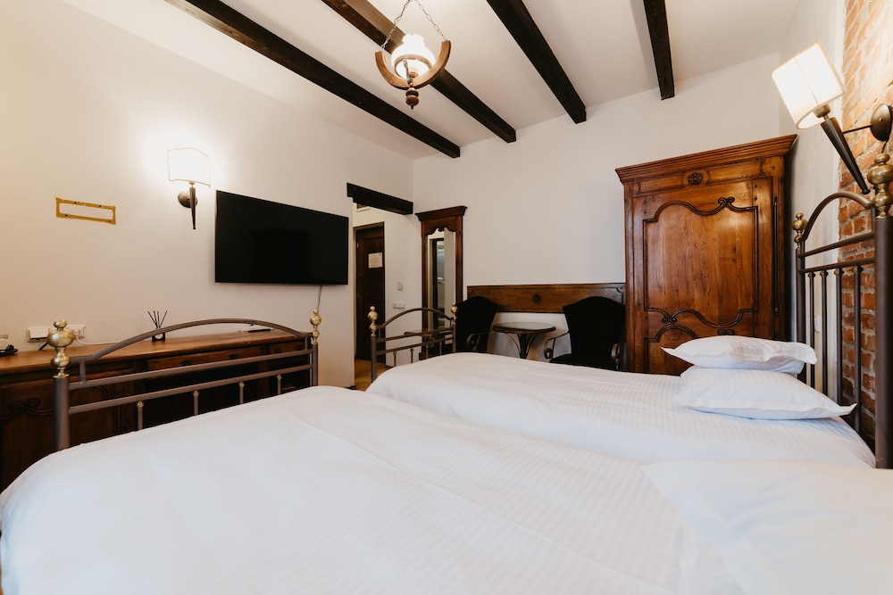 Topaz Boutique Hotel 12/37