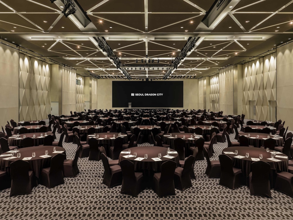 Ibis Styles Ambassador Seoul Yongsan 63/70