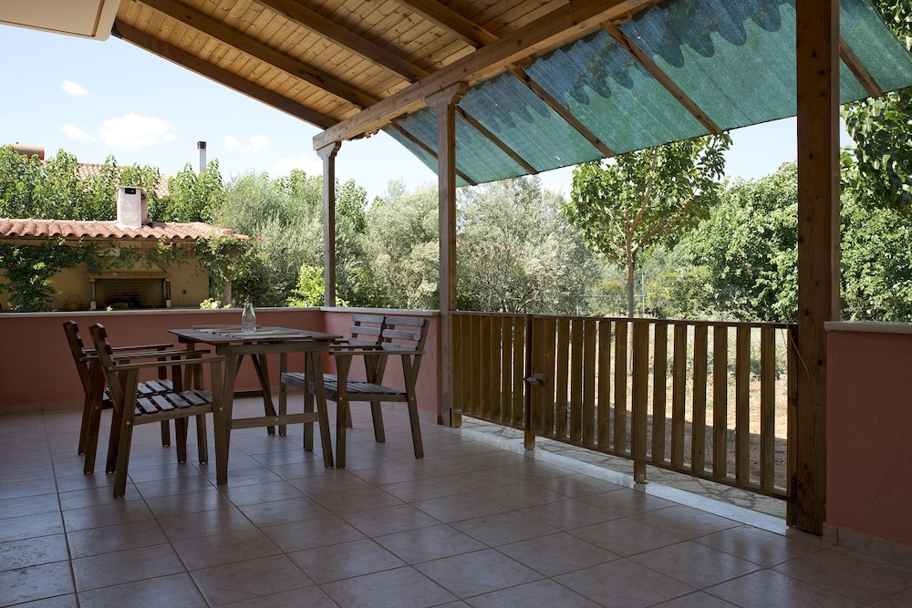 Agrotospita Country Houses 35/50