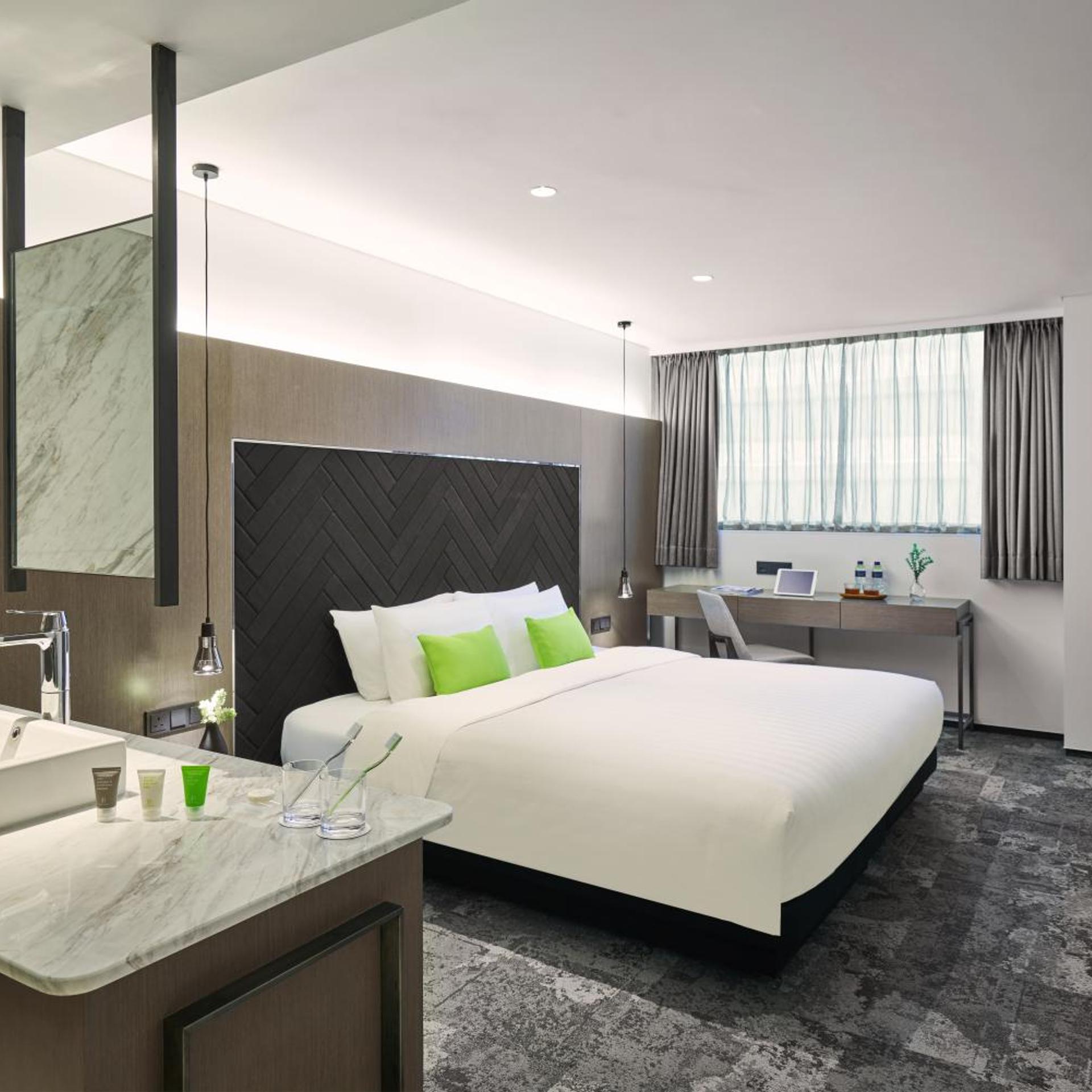 Ease, Superior, Double or Twin Bed
