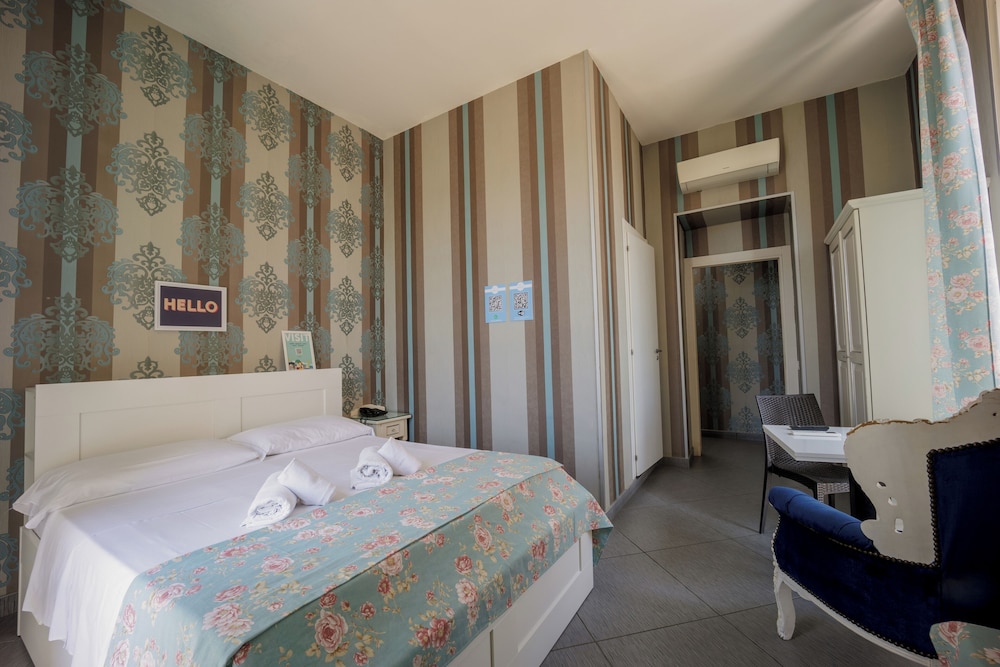 Hotel New Sayonara 20/57