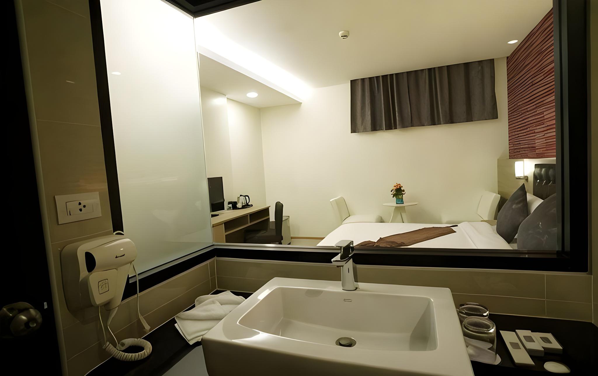 Superior, Double or Twin Bed