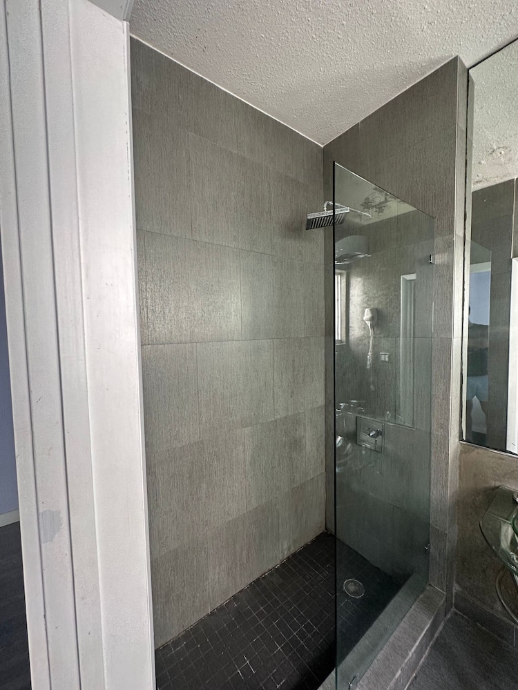 M Boutique Hotel 44/44