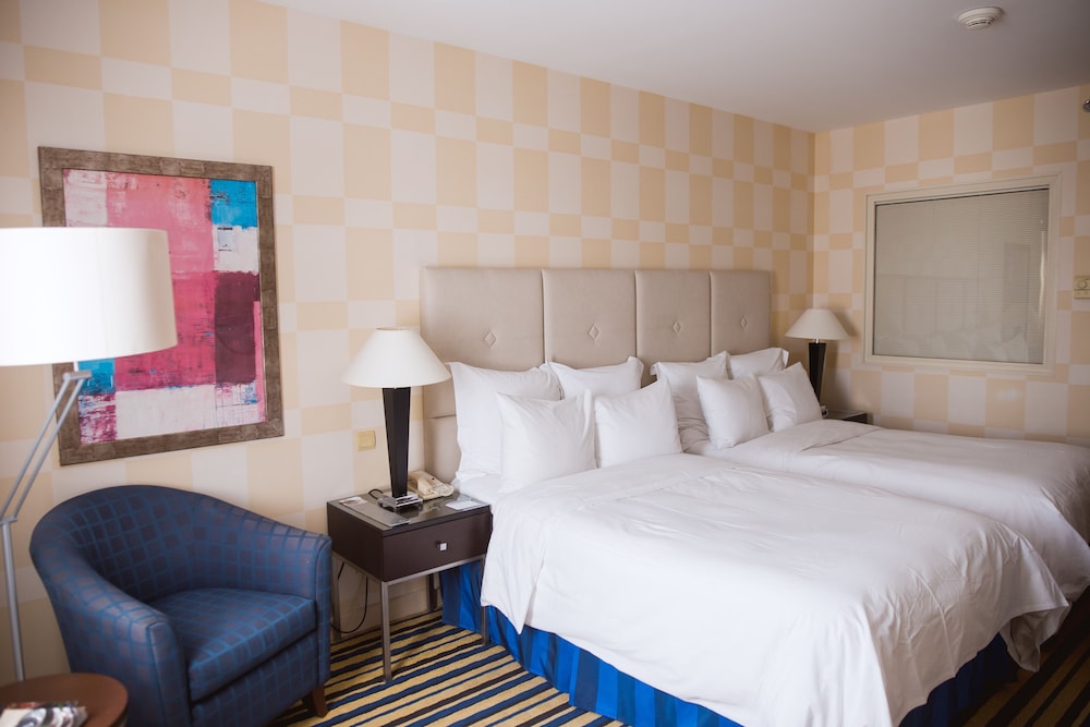 Renaissance Atyrau Hotel 21/54