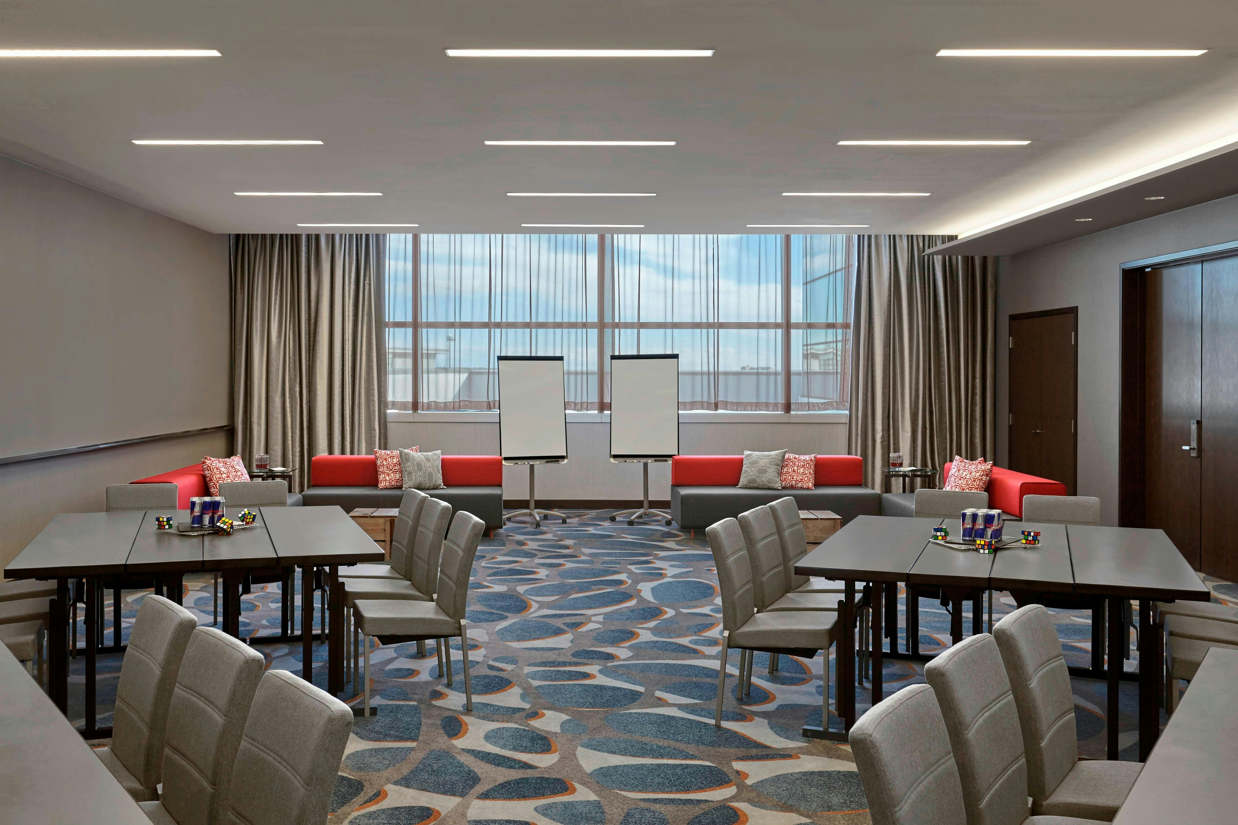 CALGARY AIRPORT MARRIOTT IN-TERMINAL HOTEL 23/33