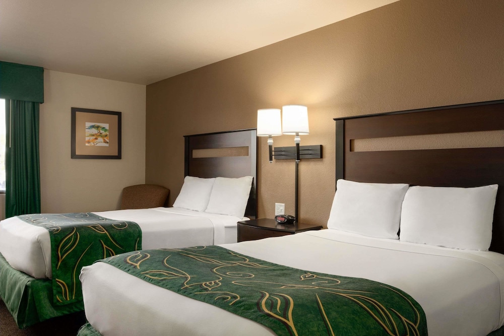 Baymont By Wyndham Wellington 6/25