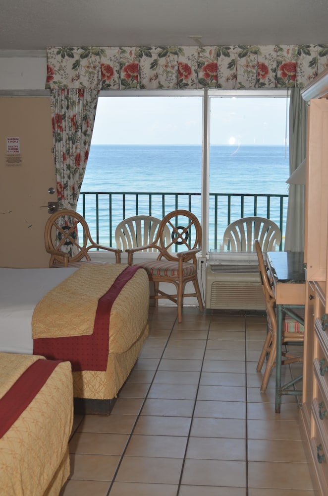 Days Inn By Wyndham Panama City Beach/Ocean Front 42/53