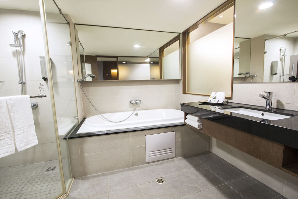 Vip Hotel 13/37