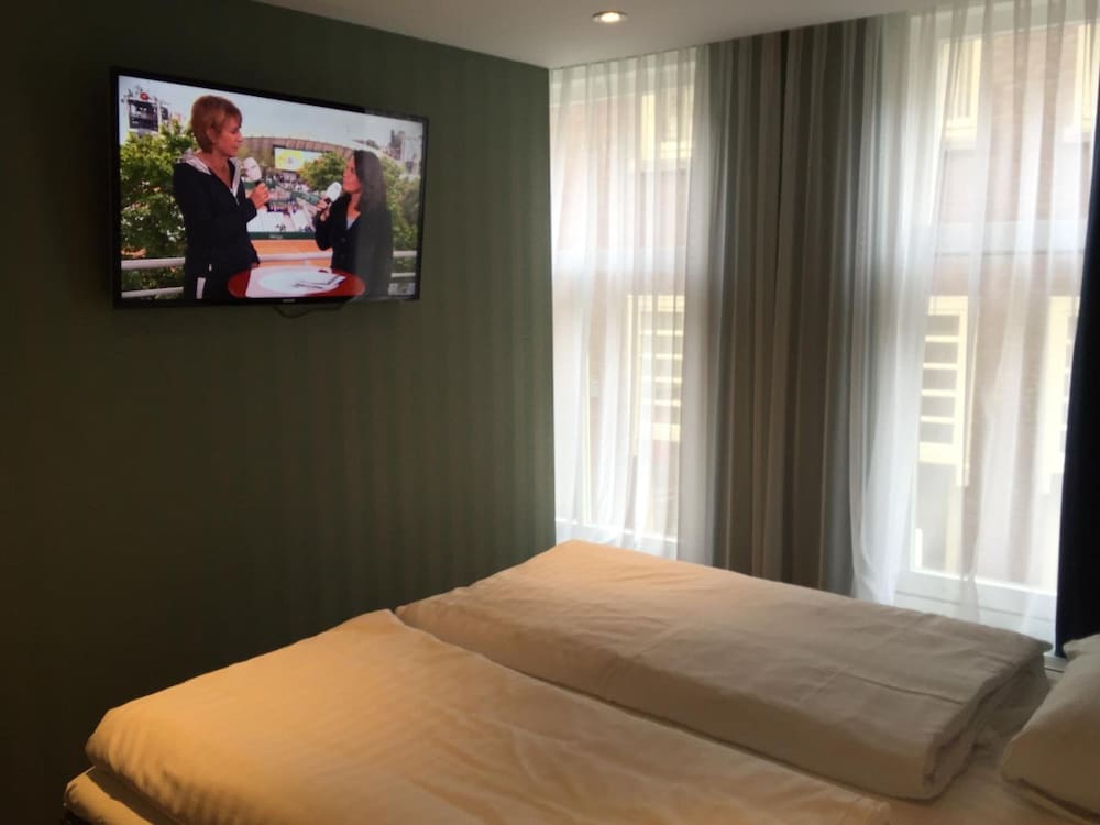 Hotel Old Nickel 24/40
