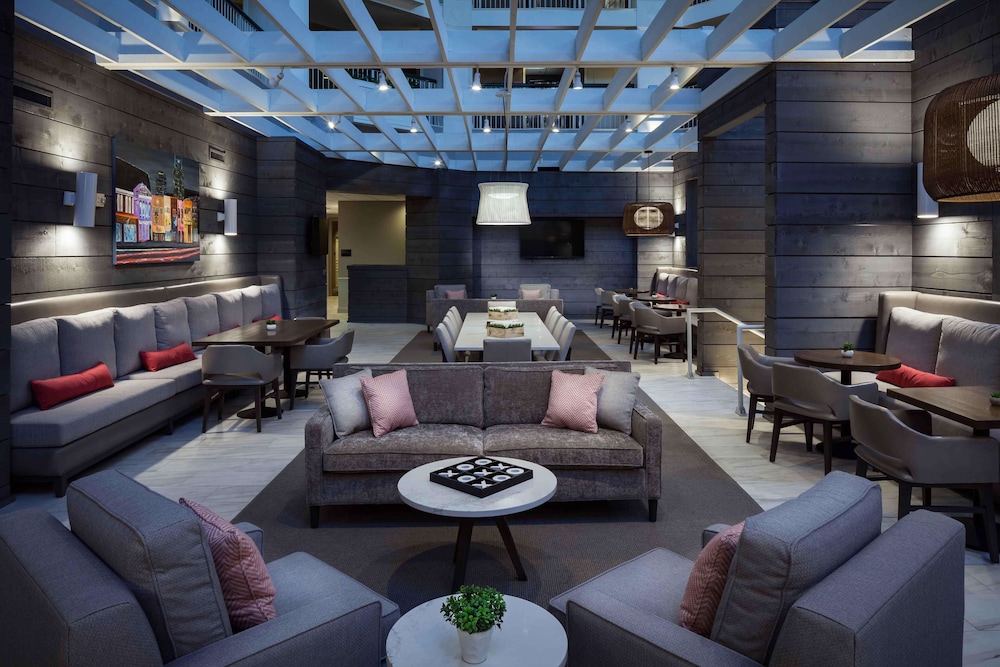 Hilton Brentwood/Nashville Suites 57/81