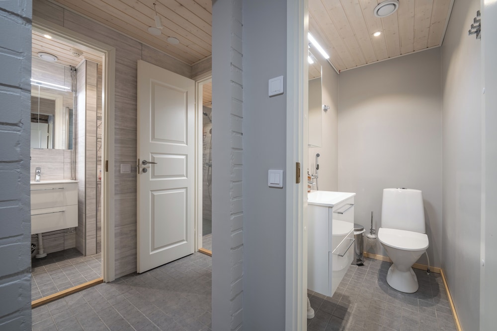Kaira, Quadruple, 4 Beds, Shared Bathroom