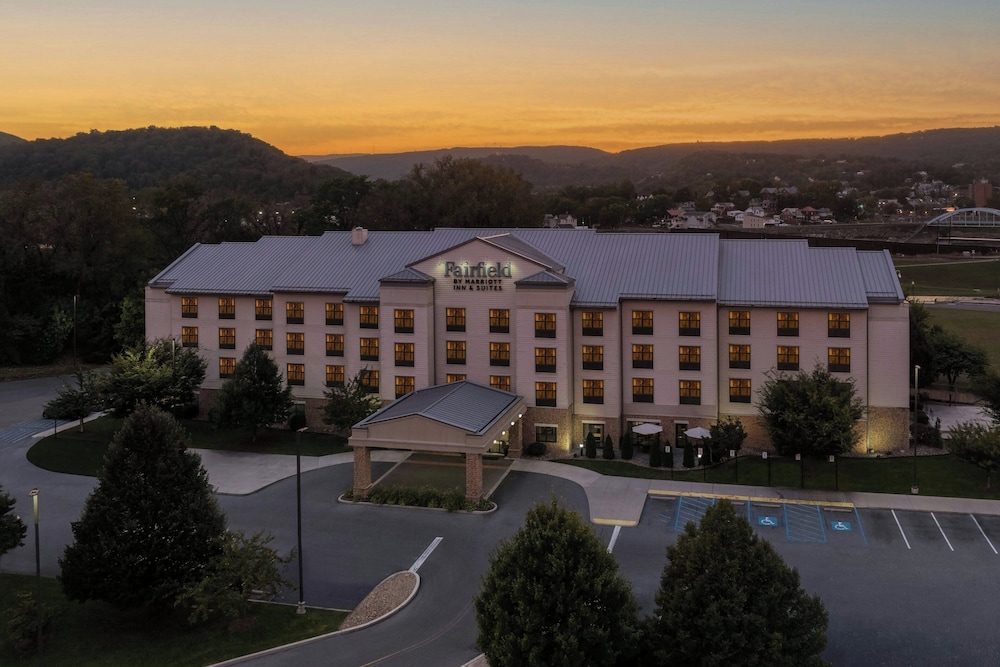 Fairfield Inn Suites Cumberland