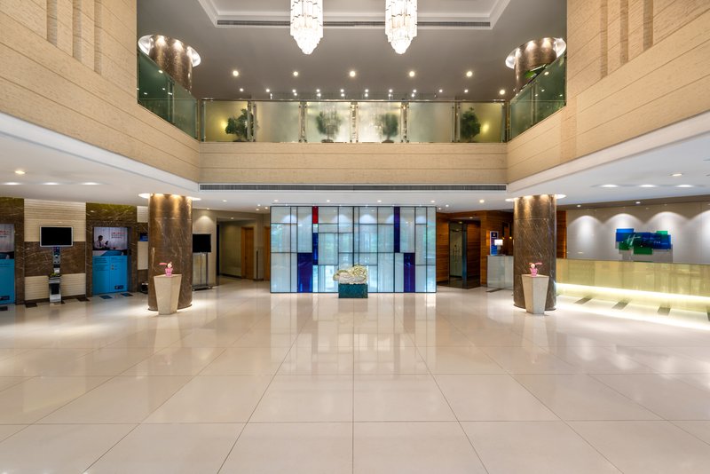 Holiday Inn Express Beijing Shangdi 9/50