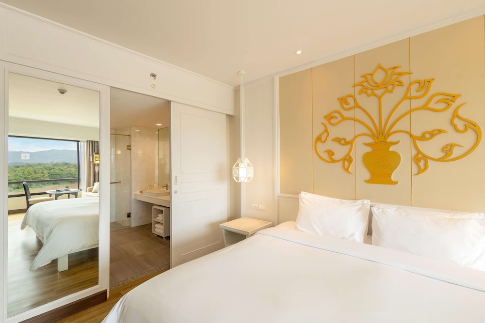 DELUXE, DOUBLE BED, RIVER VIEW