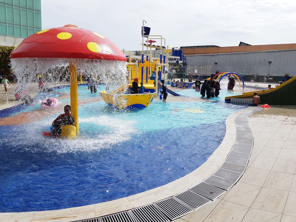 KSL Hotel & Resort 44/50