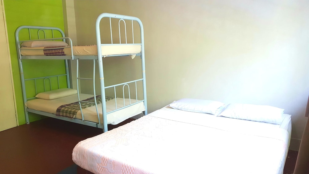Jesselton Cabin 12/62
