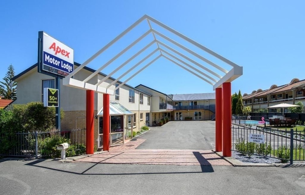 Apex Motor Lodge 51/58