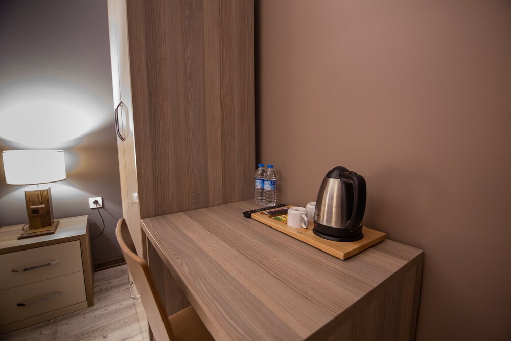 Staron Otel 28/34