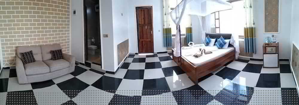 Mocco Beach Villa 9/78