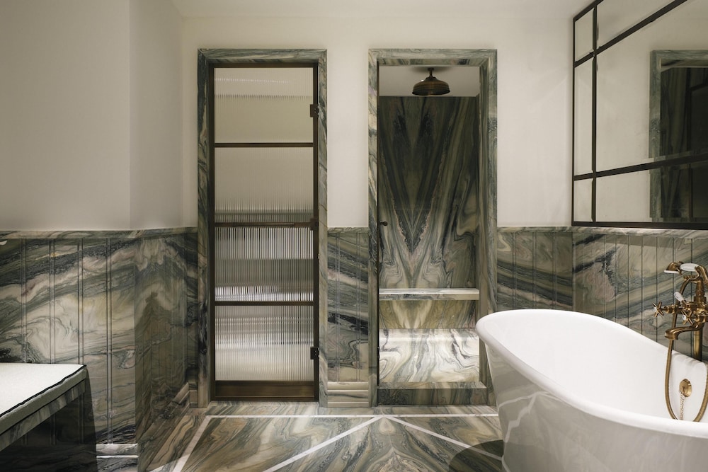 Botanic, Suite, Twin Beds, Sofa, Villa San Michele A Belmond Hotel Florence 6/9