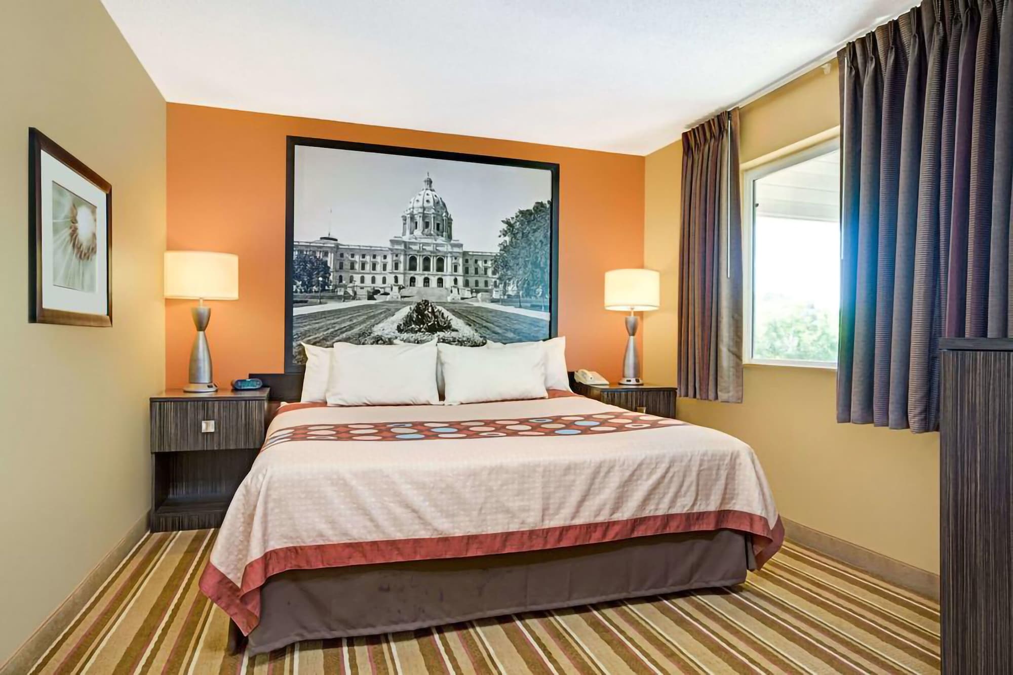 Suite, King Bed, Hot Tub