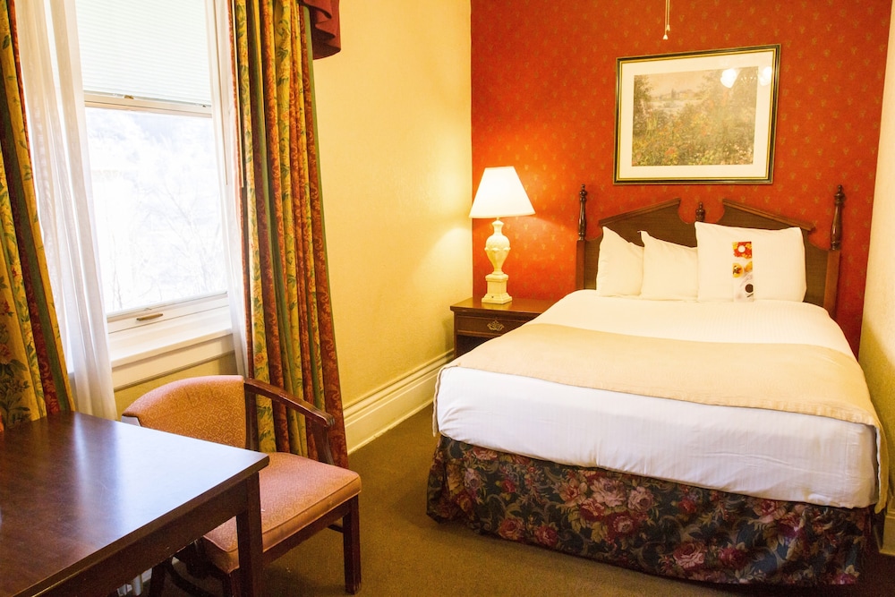 HOTEL COLORADO 12/72