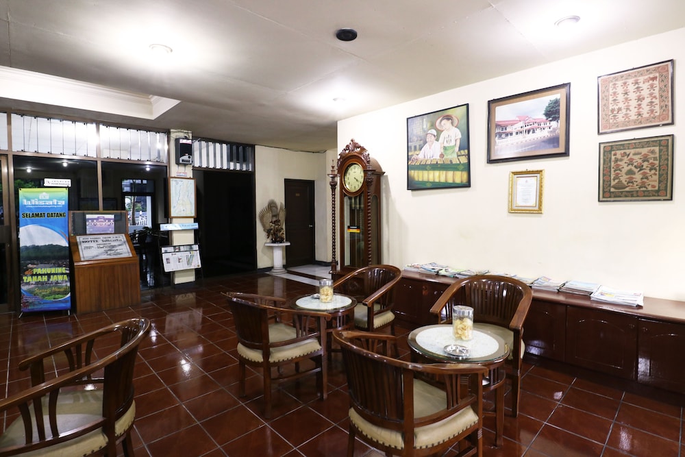 Hotel Wisata by ZUZU 38/50