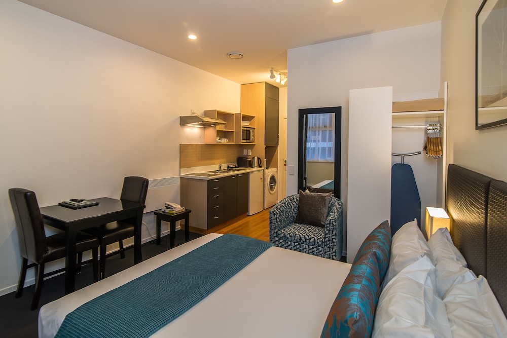 Gilmer Serviced Apartments 32/55