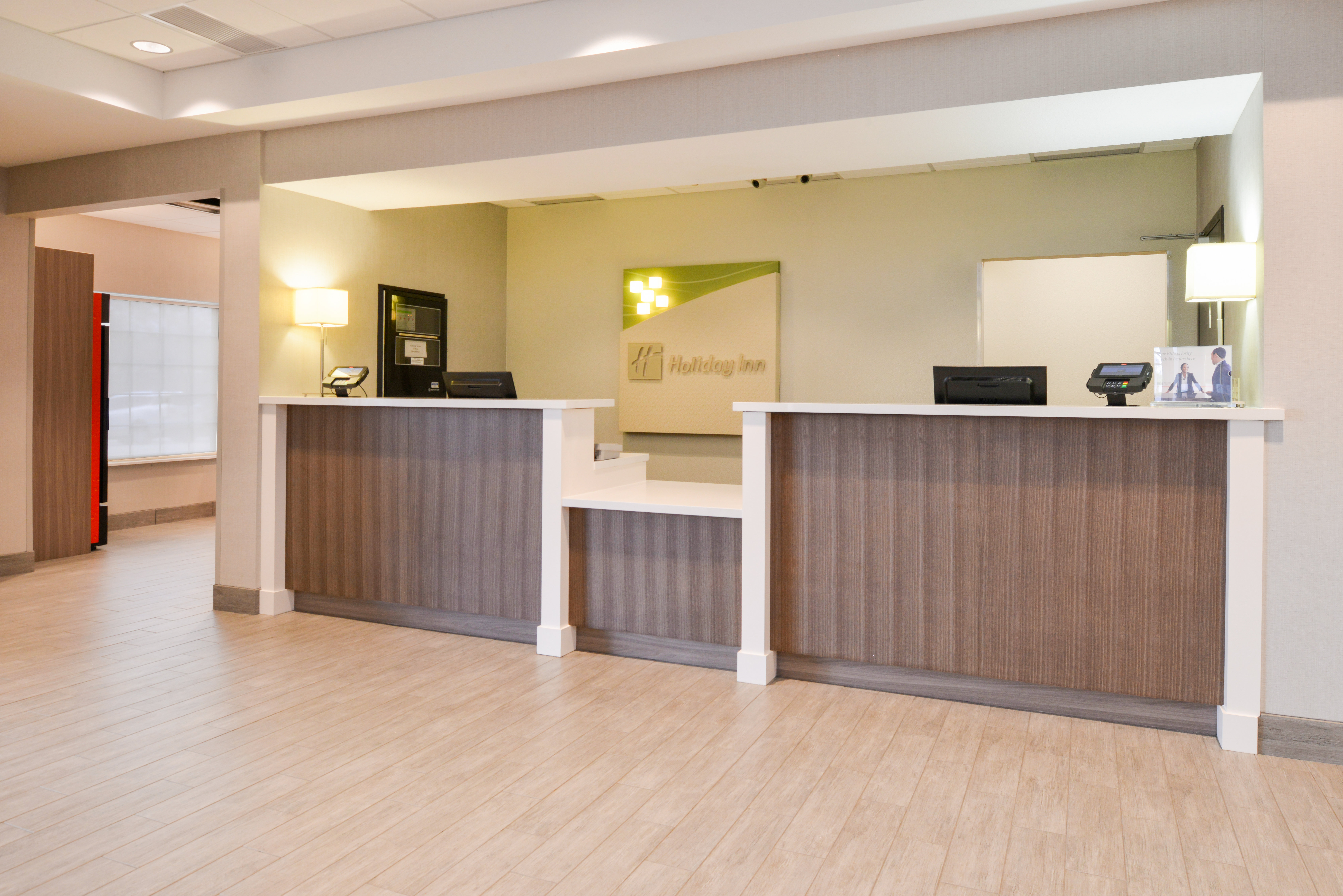 Holiday Inn Poplar Bluff an IHG Hotel 9/73