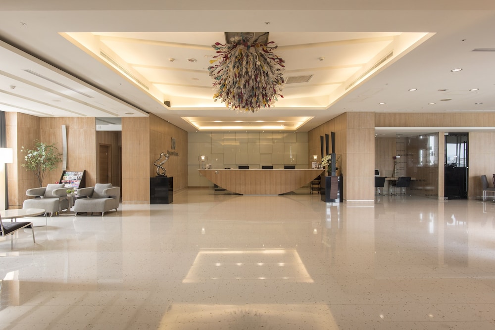 Beacon Hotel 7/69
