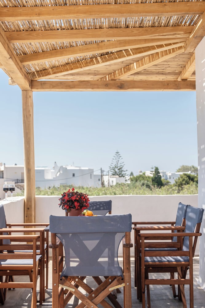Naxian Queen Luxury Villas And Suites 61/77