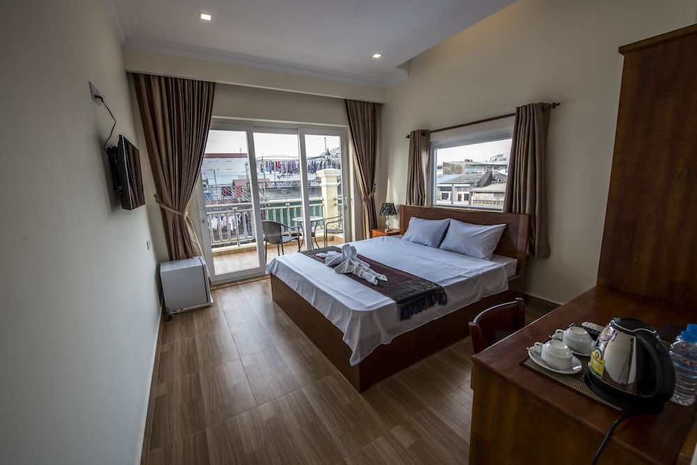 Phnom Penh Le Vincent Hotel 24/27