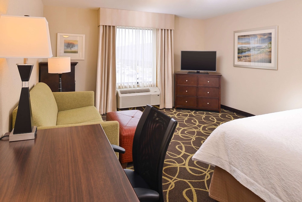 HAMPTON INN OMAHA MIDTOWN-AKSARBEN AREA 23/50