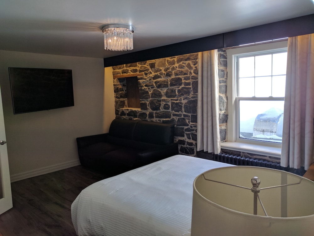 Auberge du Tresor 23/37