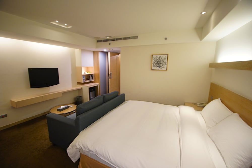Beacon Hotel 19/69
