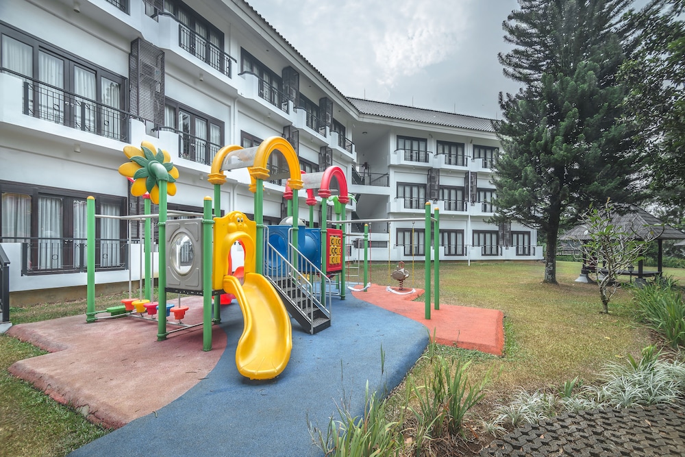 Lido Lake Resort by MNC Hotel 54/63