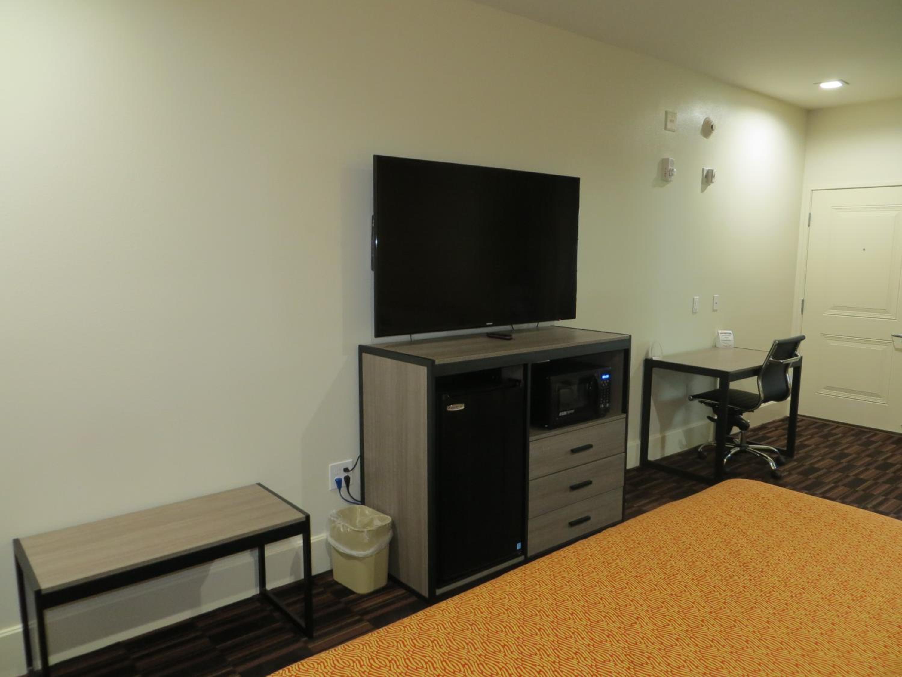 Scottish Inn And Suites 36/53