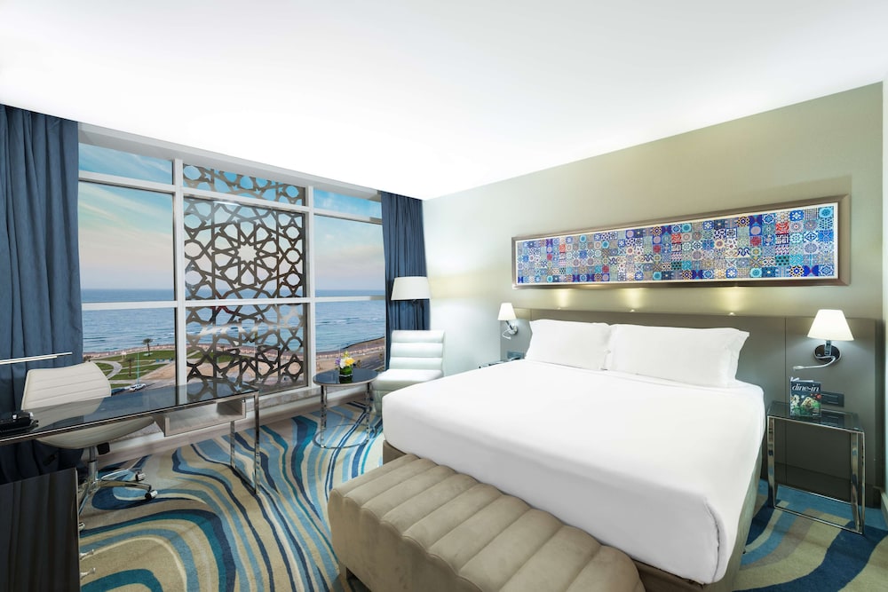 JUNIOR SUITE, LOUNGE ACCESS