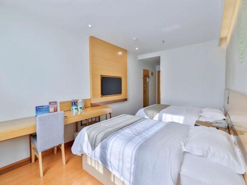 GreenTree Inn Beijing Tongzhou District Yujiawu Techonology Park Express Hotel 10/24