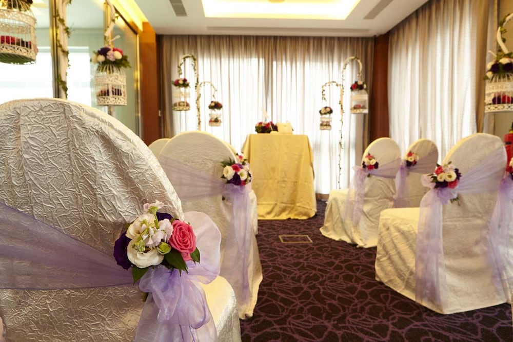 Aqueen Hotel Paya Lebar 24/32