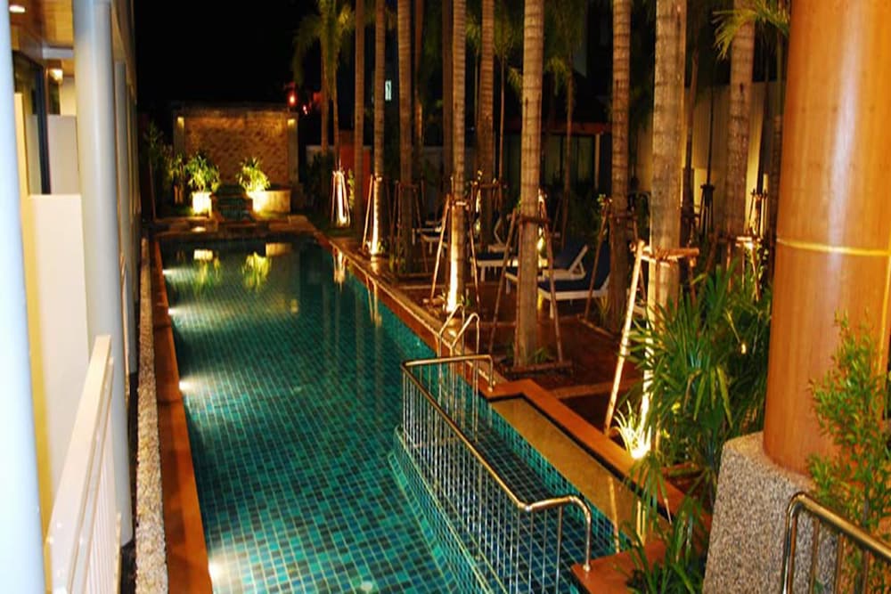 HONEY RESORT 38/42
