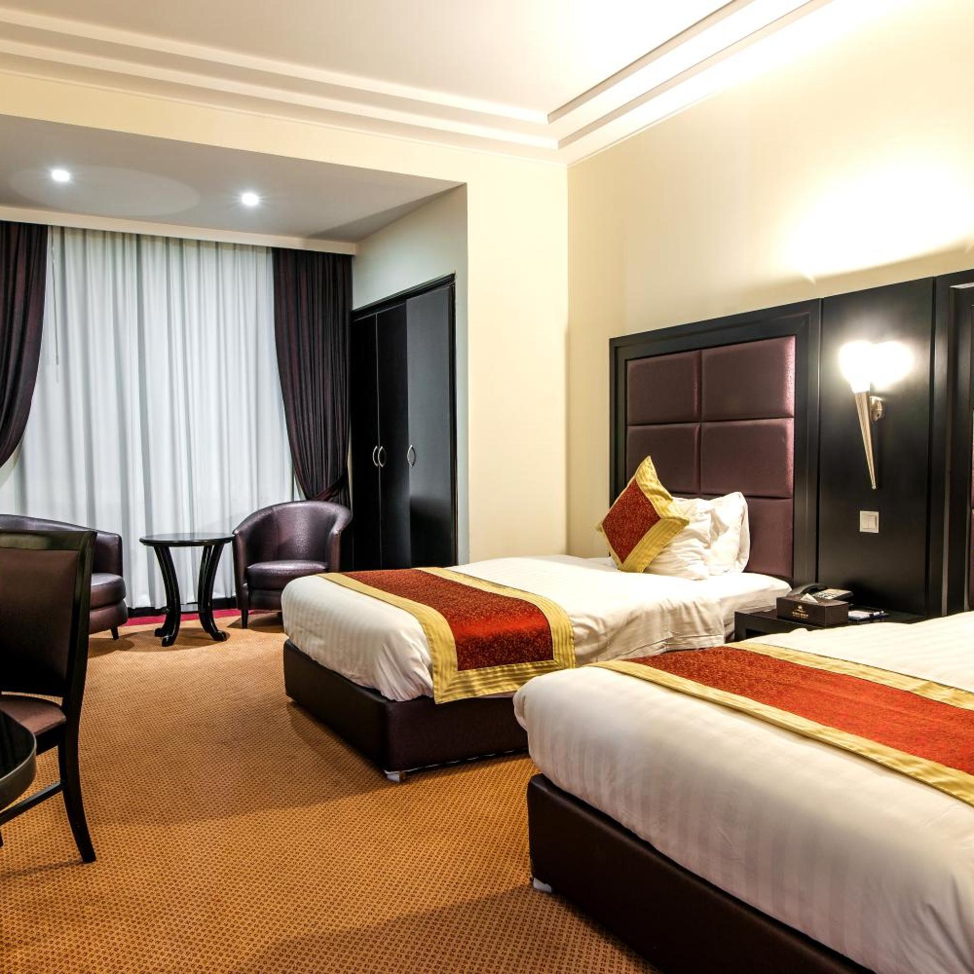 Royal Beach Hotel & Resort 13/50
