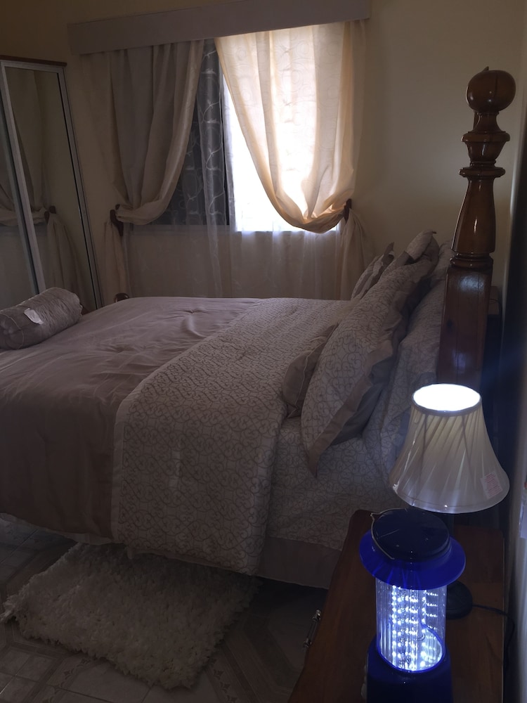 Pc Entreprises Guest House 27/50