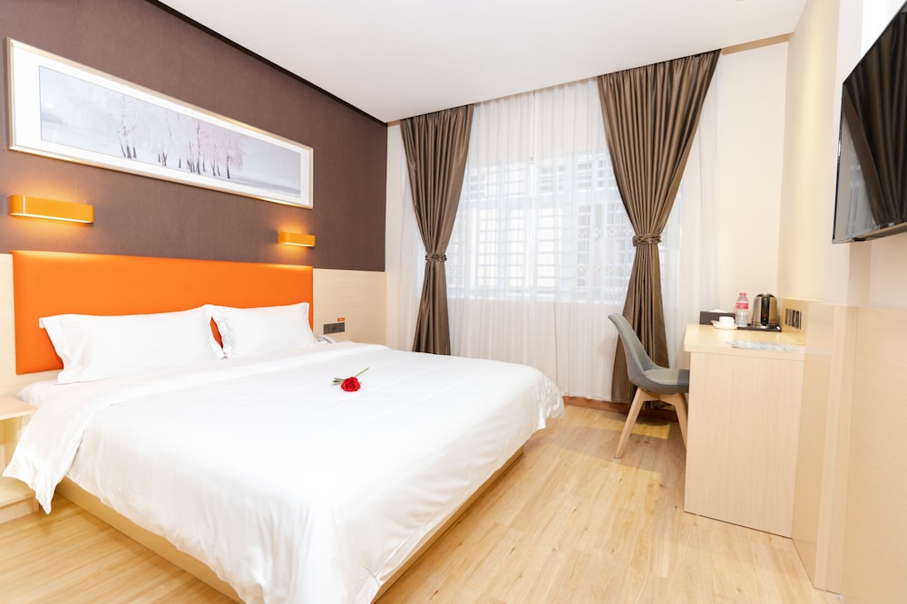 7 Days Premium Hotel 15/56