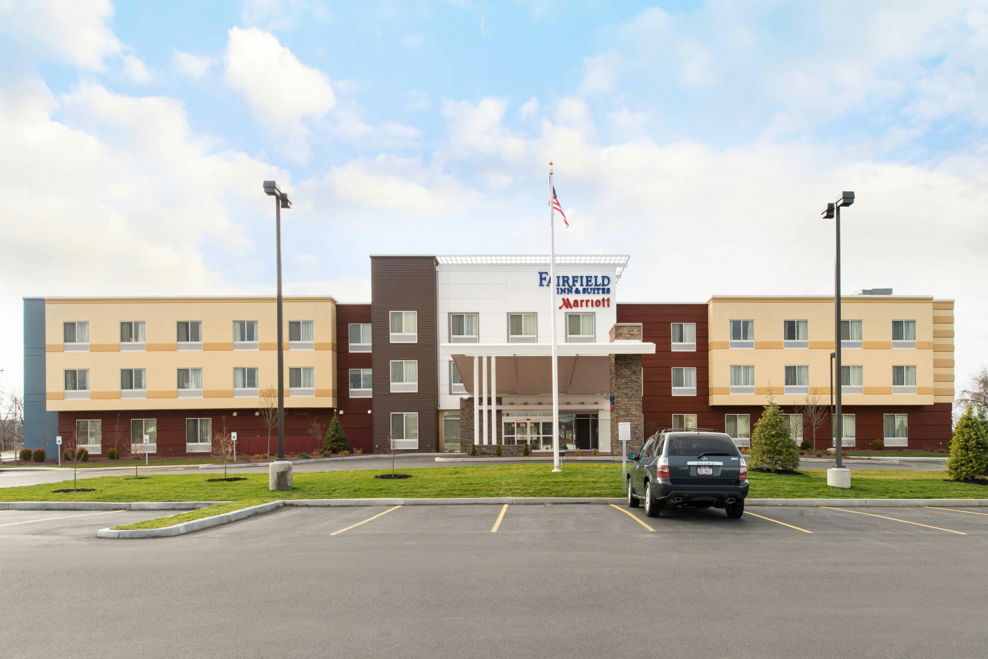 Fairfield Inn Suites Utica 46/47
