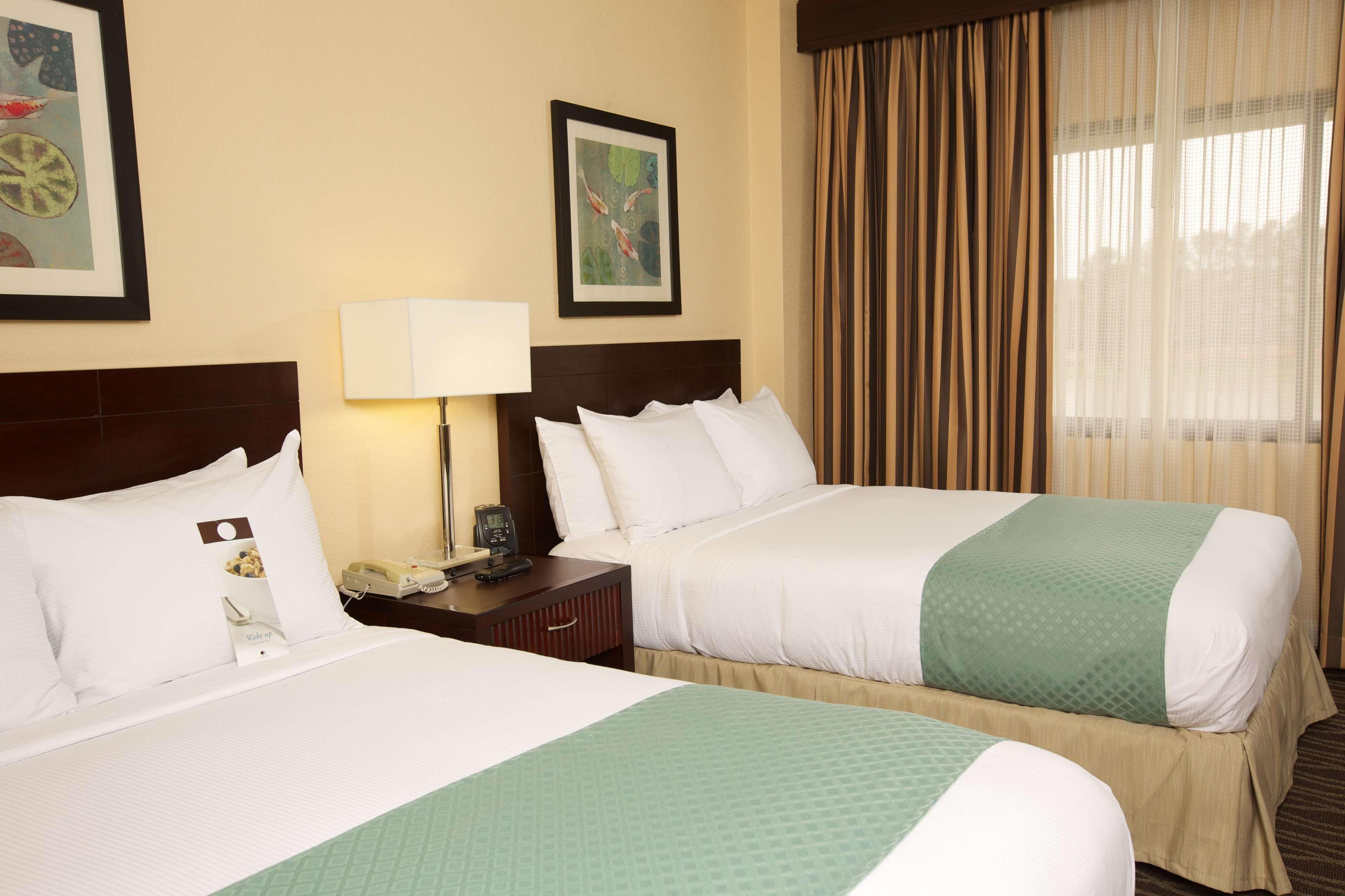 2 ROOMS, SUITE, 2 DOUBLE BEDS, LAKE VIEW, SOFA