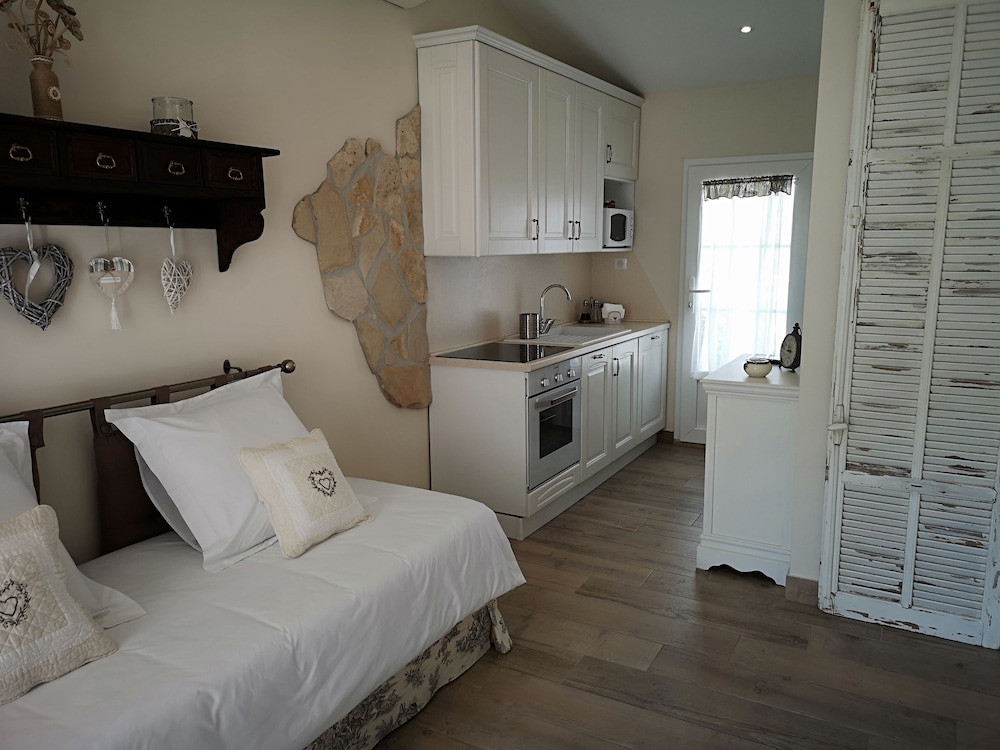 SUITE, GARDEN VIEW, ANNEX