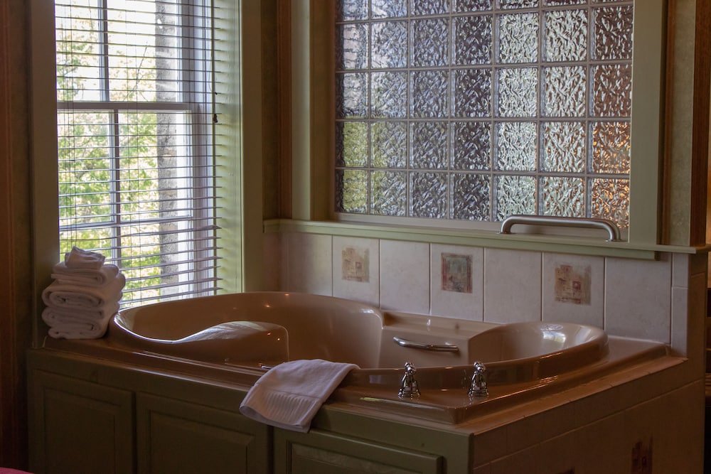 The Crescent Hotel And Spa 36/69
