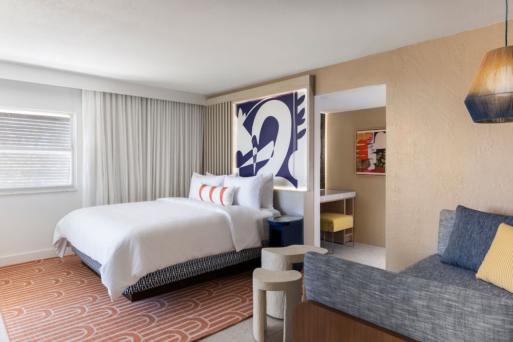Junior Suite, King Bed, Ocean View, Adult Only, Accessible