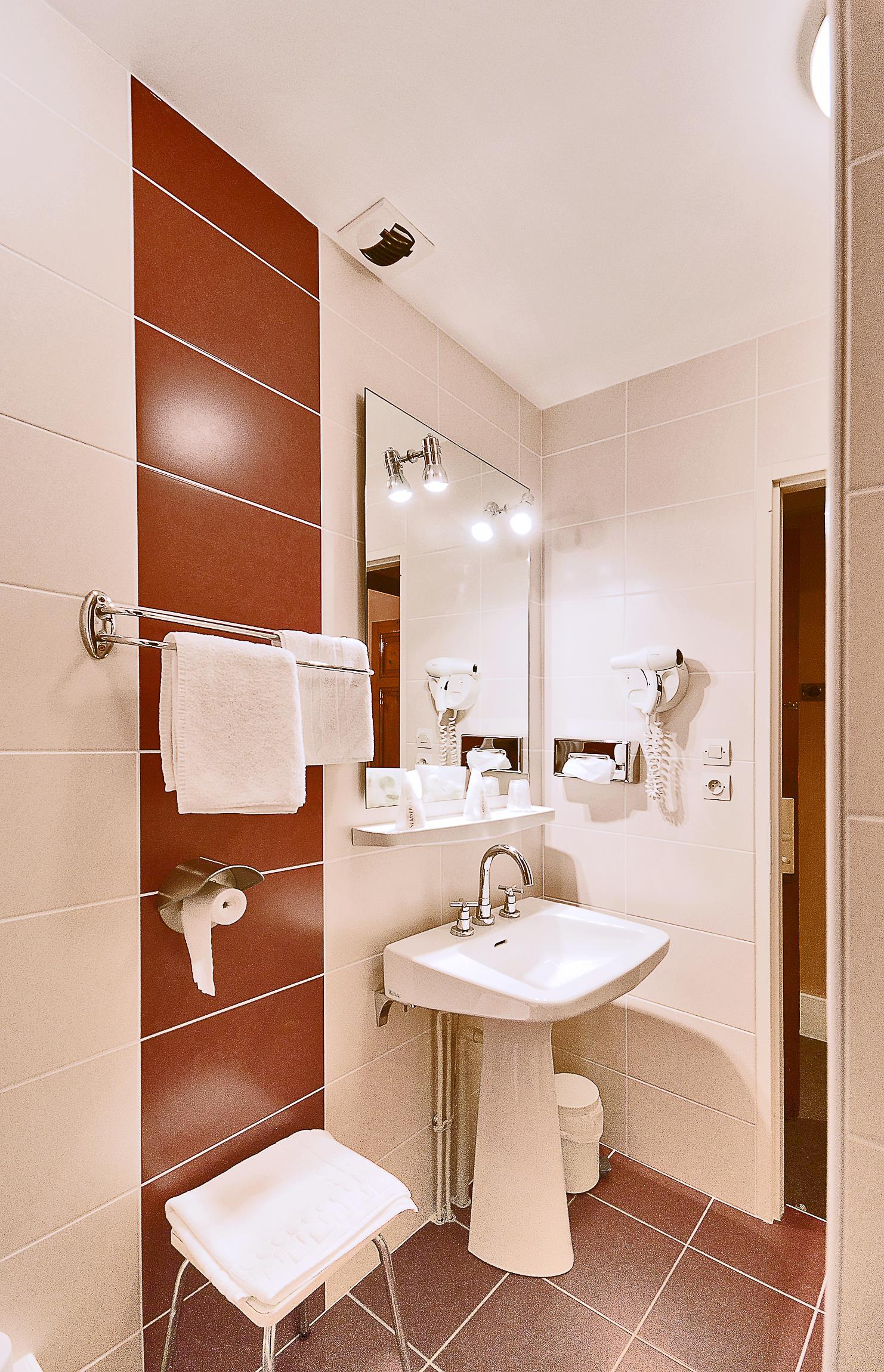 Superior, Double Bed, Best Western Grand Hotel De Paris 3/3